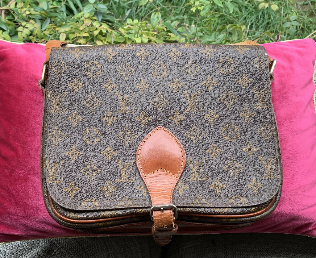 SAC A MAIN FEMME LOUIS VUITTON CARTOUCHIERE VERS 1978