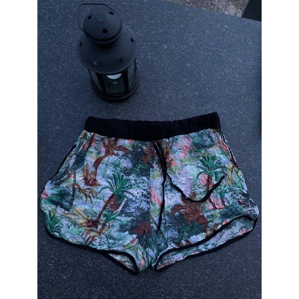 Fließende Strand-Mini-Shorts