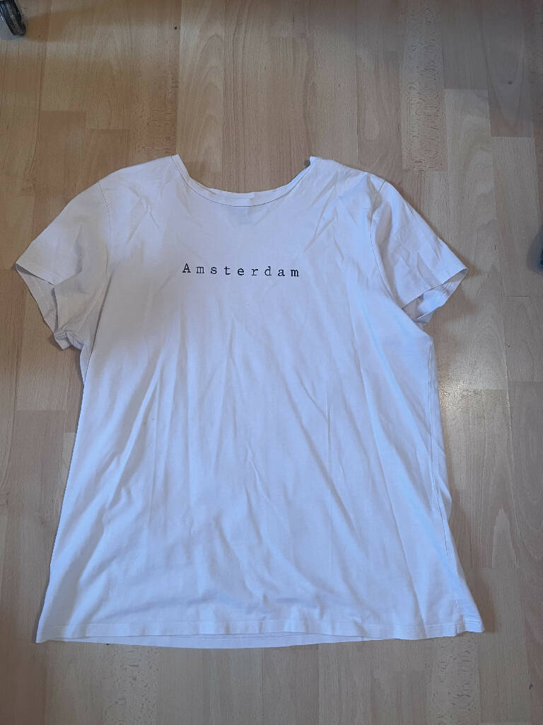 Weißes T-shirt