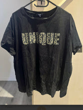 Upload image to gallery, black T-shirt
