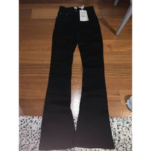 Upload image to gallery, Jeans pull and bear
