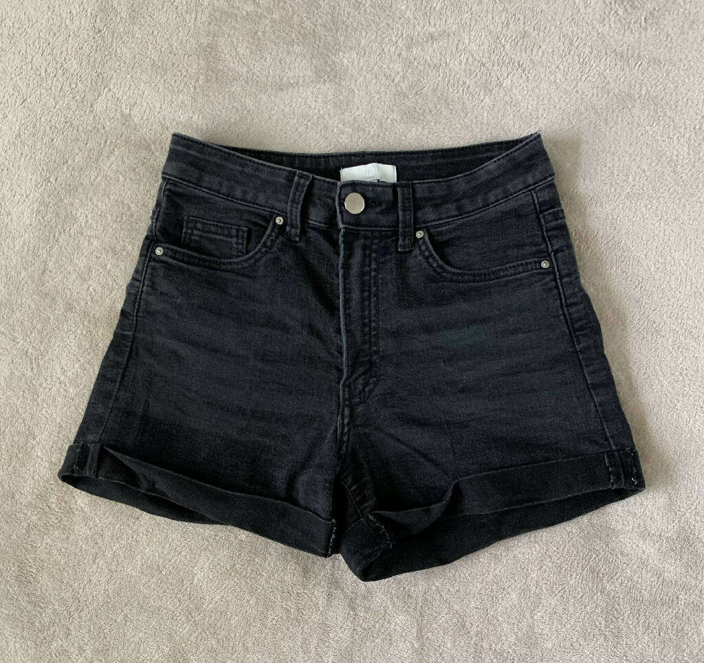 Mini shorts