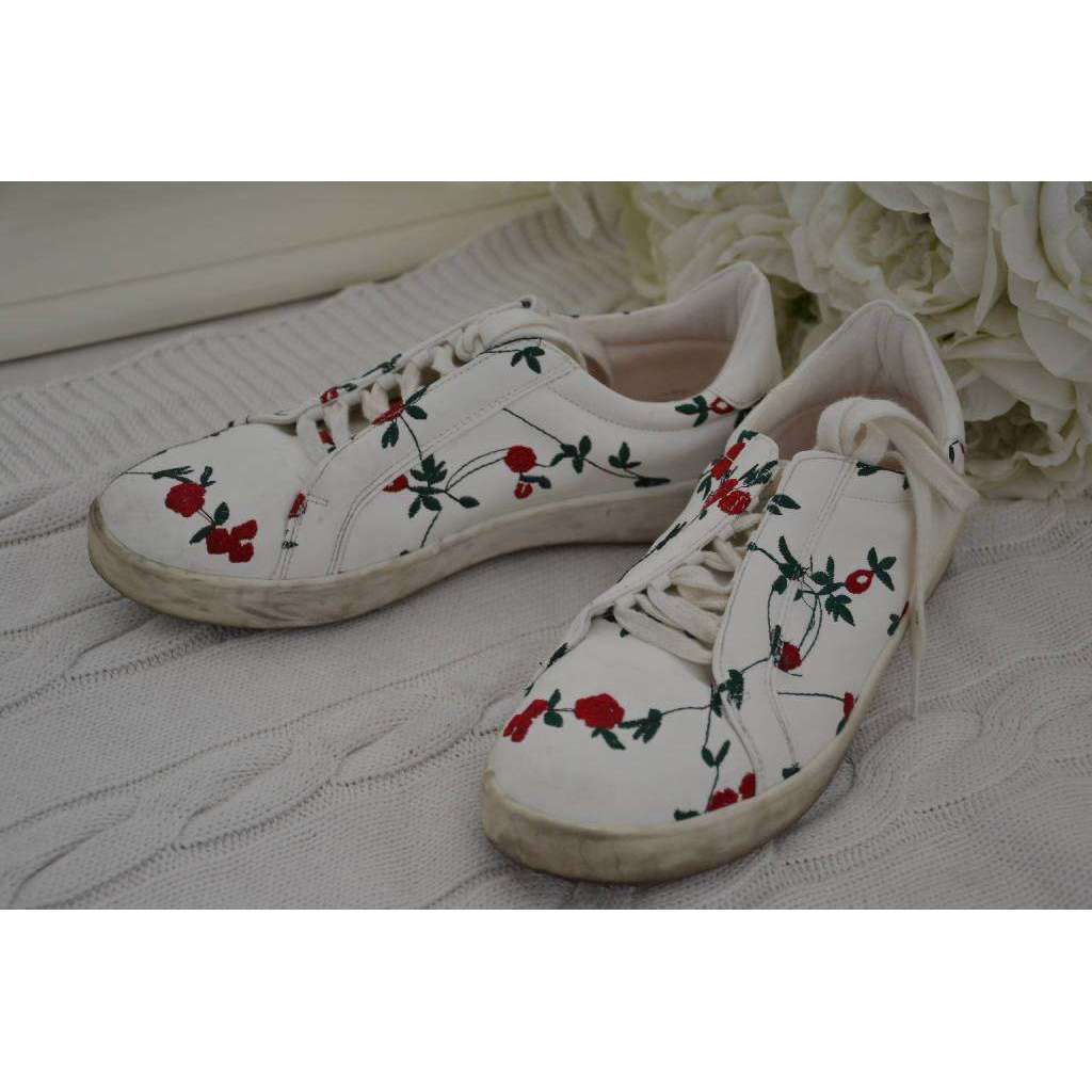 Embroidered sneakers