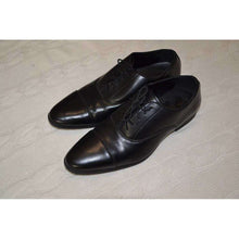Upload image to gallery, Dress shoes

