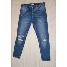 Carica l'immagine nella galleria, Jeans skinny con buchi
