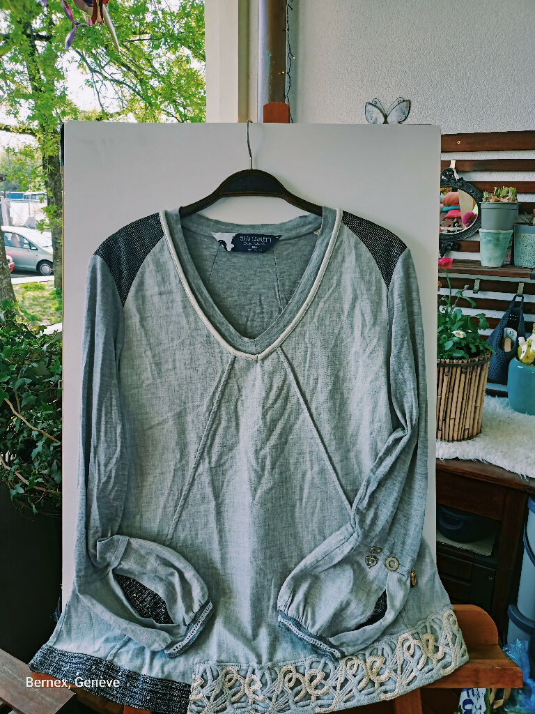 Haut T-shirt 'effet blouse' d'Elisa Cavaletti