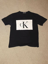 Charger l&#39;image dans la galerie, T-shirt Calvin Klein noir
