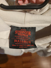 Charger l&#39;image dans la galerie, Pull Stranger Things
