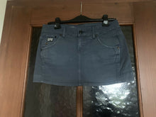 Charger l&#39;image dans la galerie, Mini jupe jean
