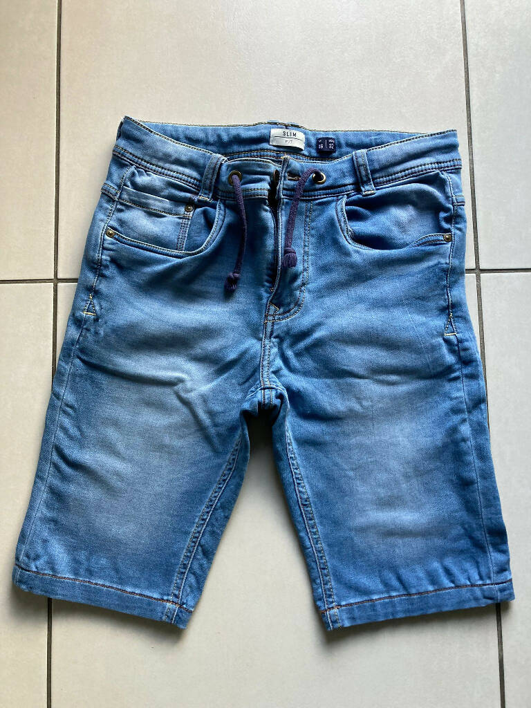 Slim Shorts (soft jeans)