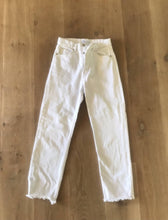 Charger l&#39;image dans la galerie, Jeans blanc taille haute
