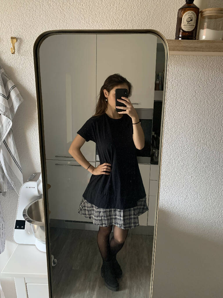 Robe noire online cos