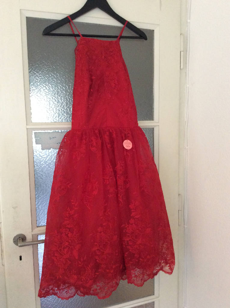 Robe rouge dos nu Chi Chi London